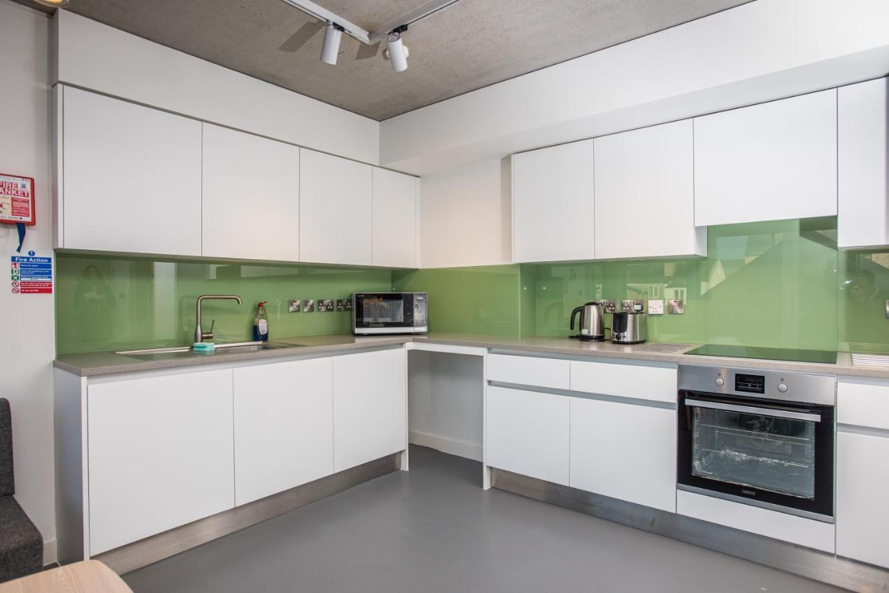 Dorothy Wadham Apartments Оксфорд Экстерьер фото